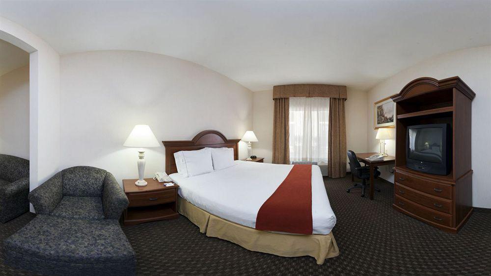 Holiday Inn Express Hotel & Suites Marion By Ihg Bagian luar foto
