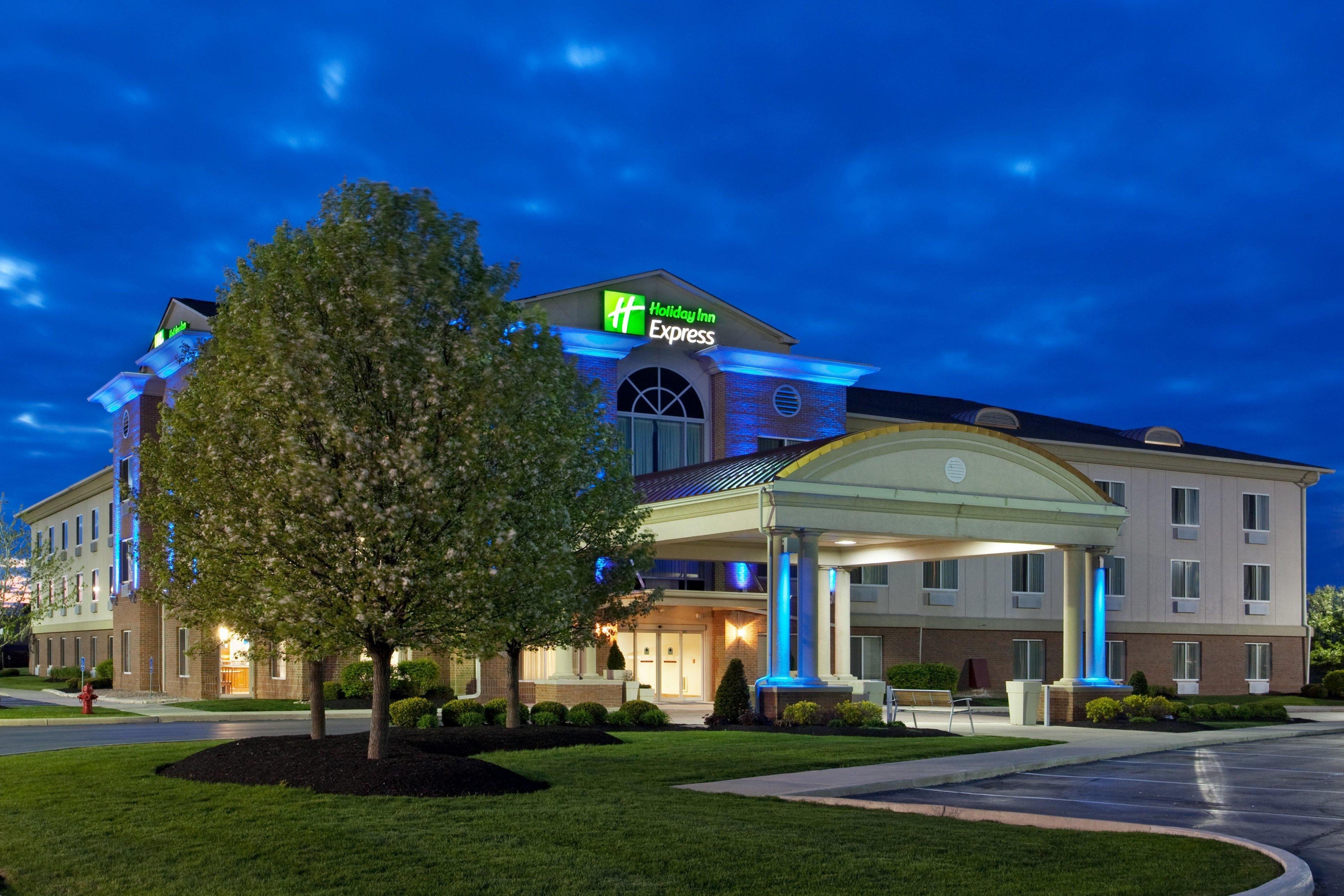 Holiday Inn Express Hotel & Suites Marion By Ihg Bagian luar foto