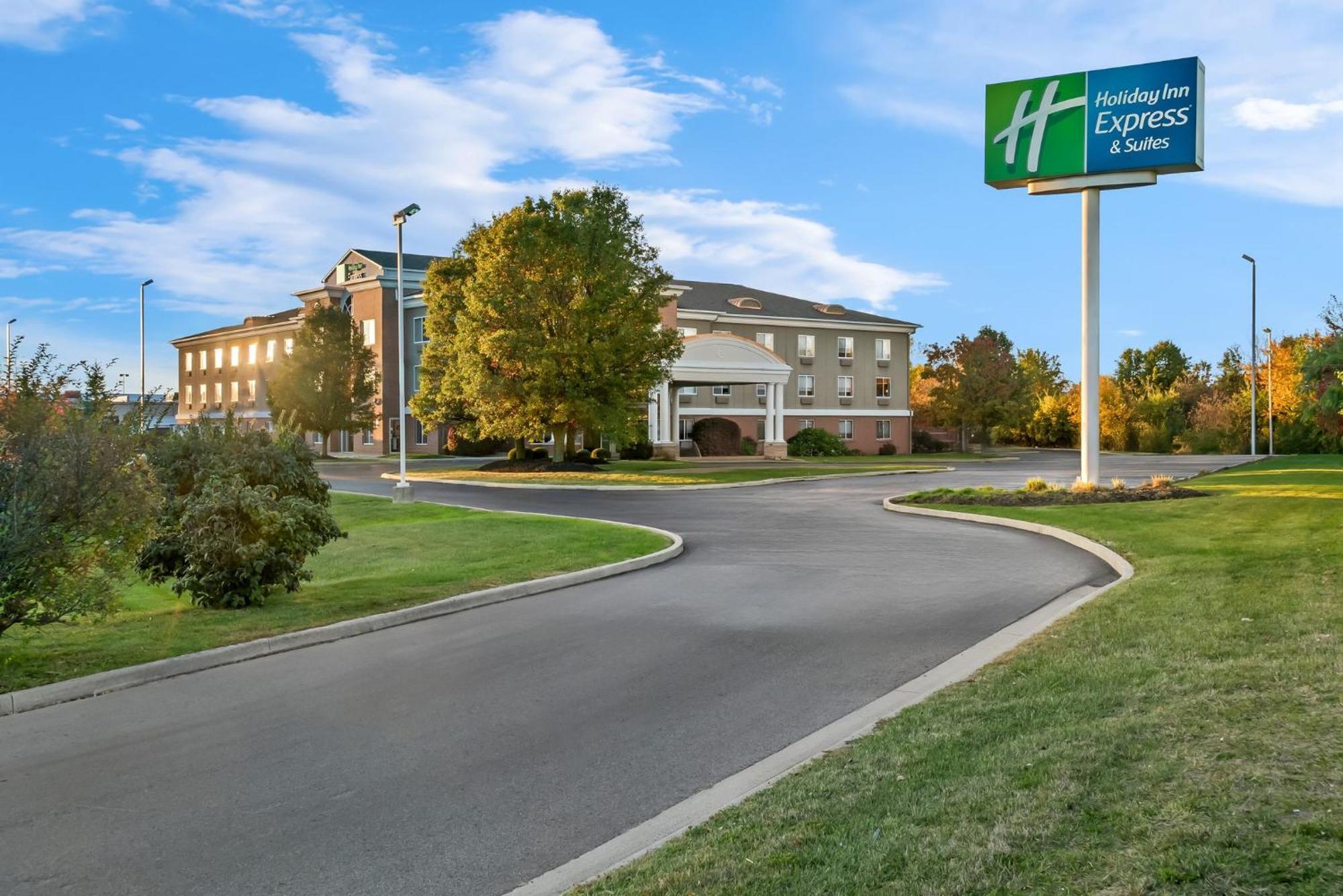 Holiday Inn Express Hotel & Suites Marion By Ihg Bagian luar foto