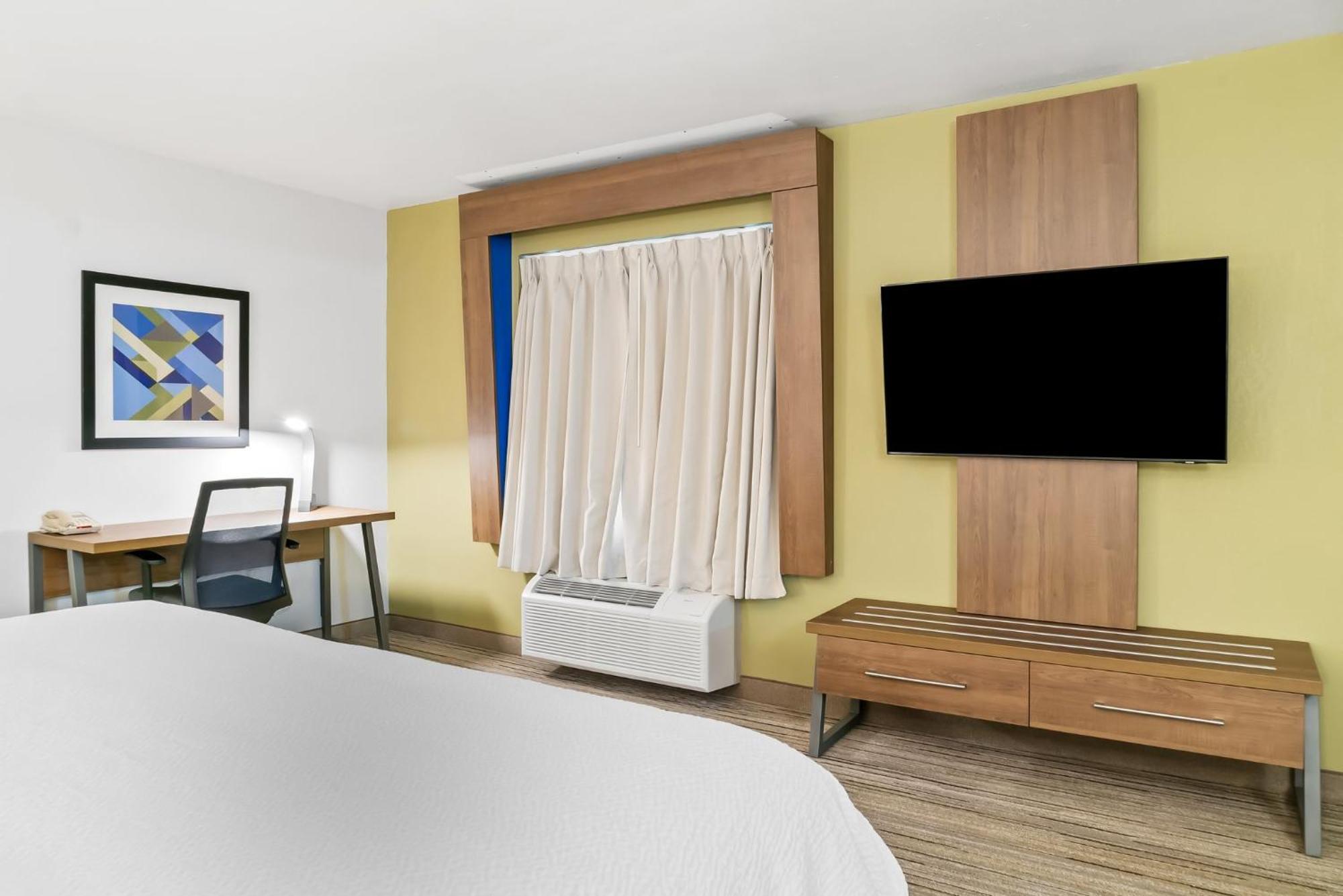 Holiday Inn Express Hotel & Suites Marion By Ihg Bagian luar foto