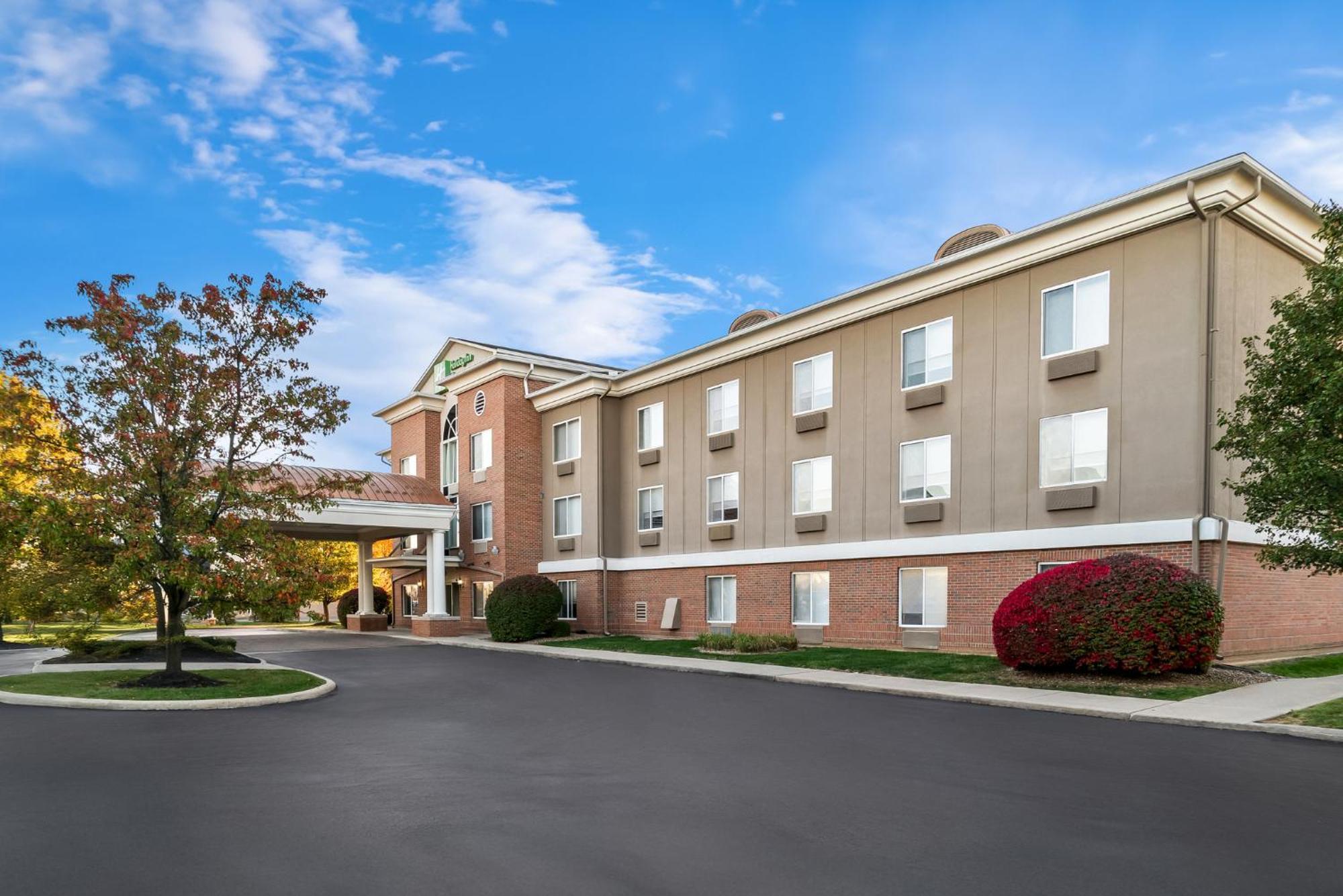 Holiday Inn Express Hotel & Suites Marion By Ihg Bagian luar foto