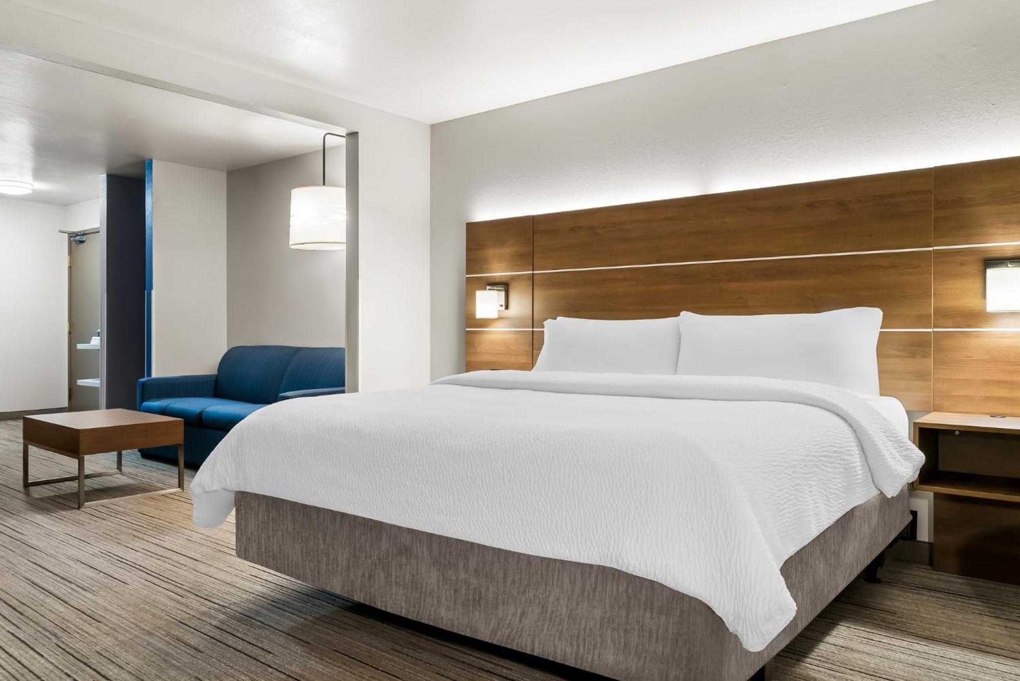 Holiday Inn Express Hotel & Suites Marion By Ihg Bagian luar foto