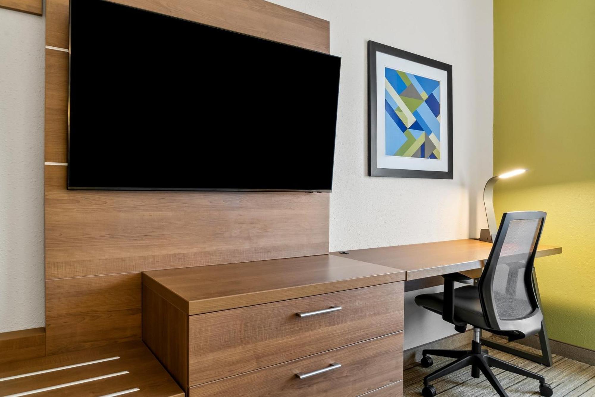Holiday Inn Express Hotel & Suites Marion By Ihg Bagian luar foto