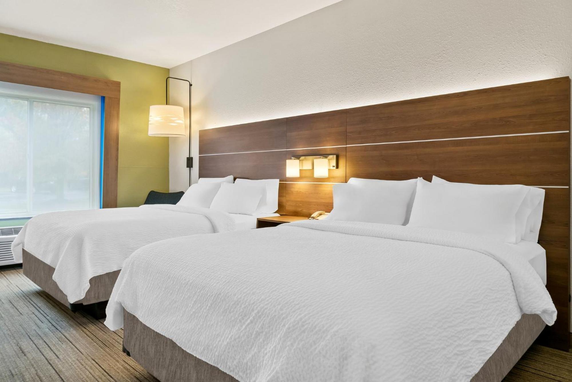 Holiday Inn Express Hotel & Suites Marion By Ihg Bagian luar foto