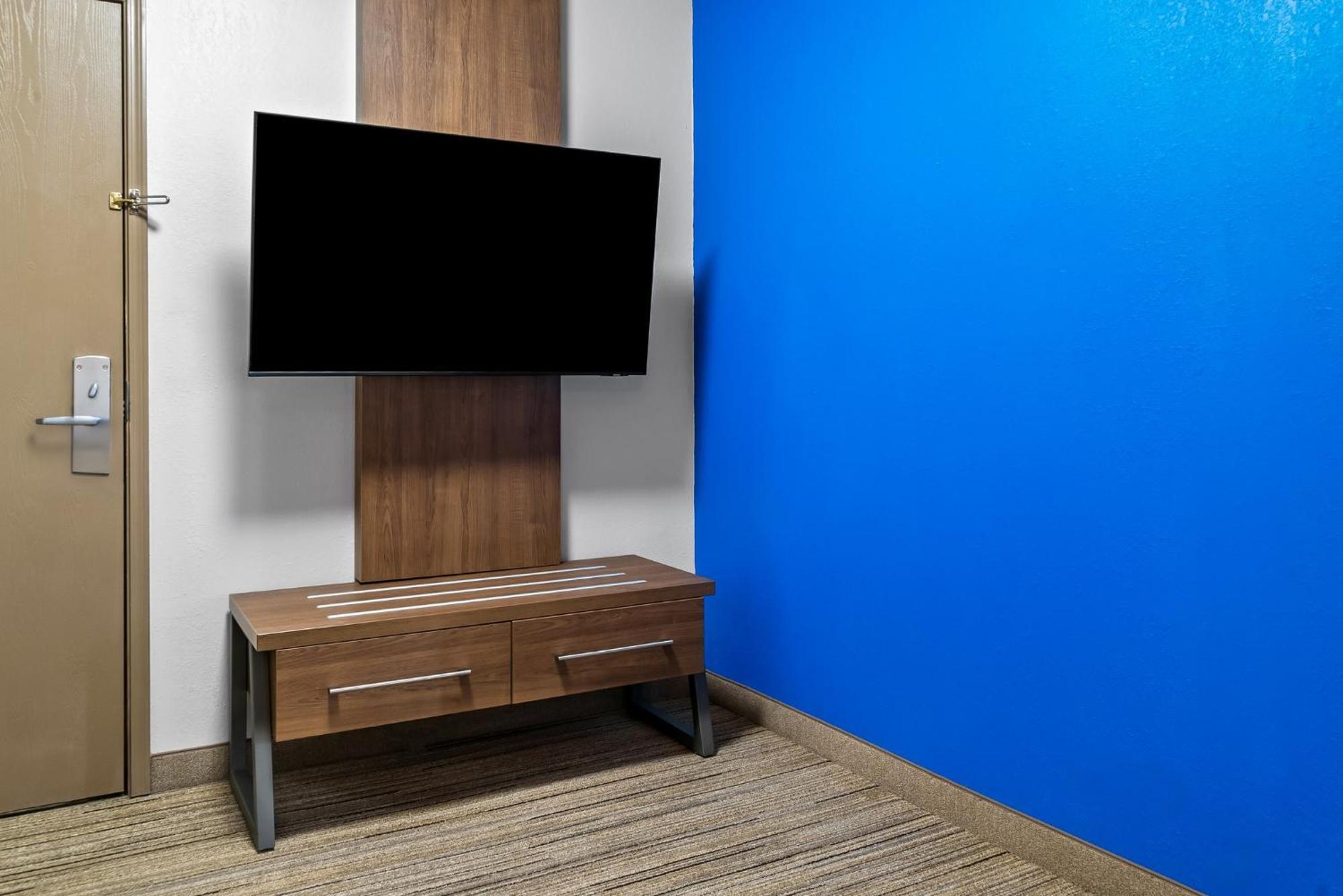 Holiday Inn Express Hotel & Suites Marion By Ihg Bagian luar foto