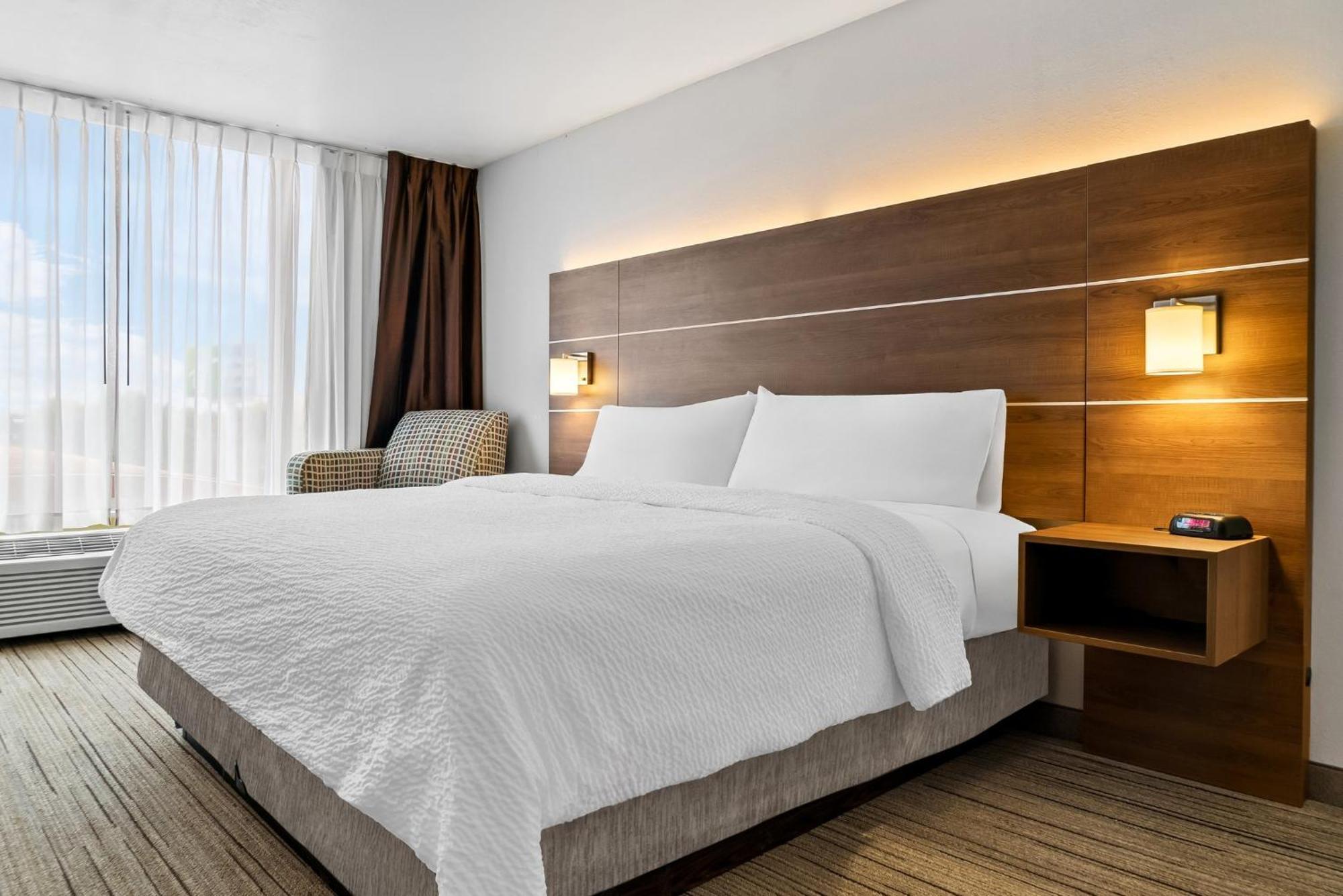 Holiday Inn Express Hotel & Suites Marion By Ihg Bagian luar foto