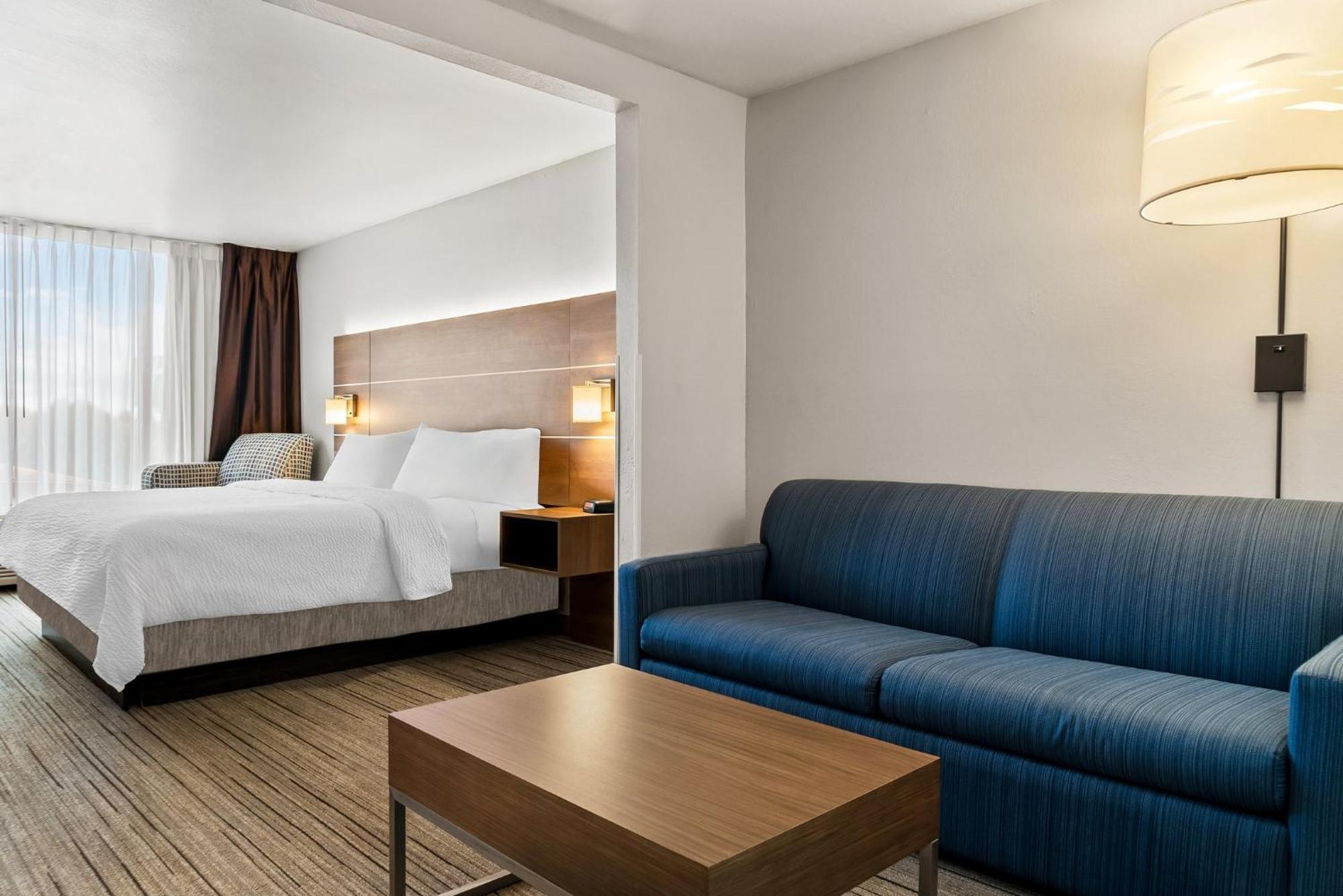 Holiday Inn Express Hotel & Suites Marion By Ihg Bagian luar foto