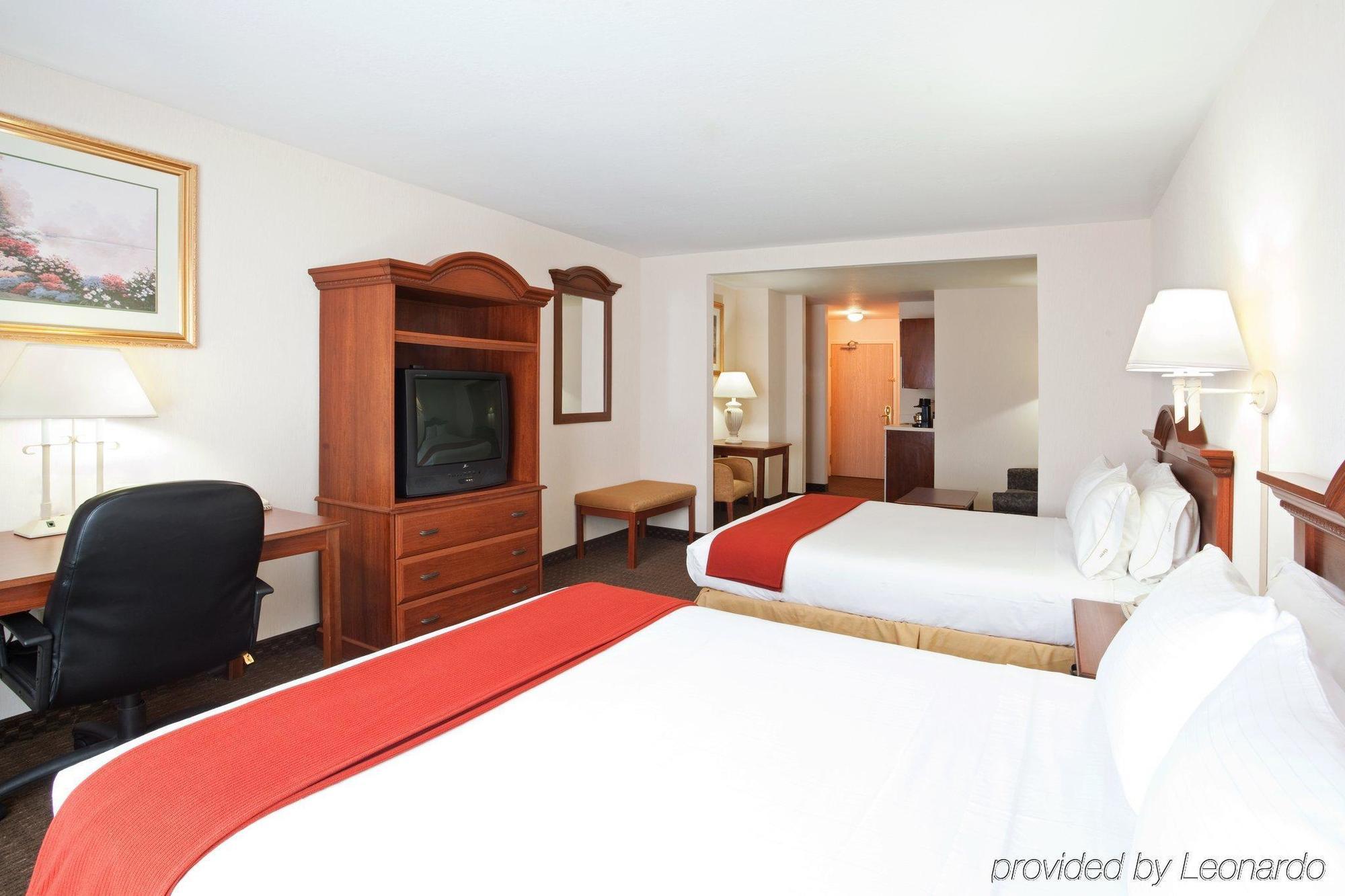 Holiday Inn Express Hotel & Suites Marion By Ihg Ruang foto