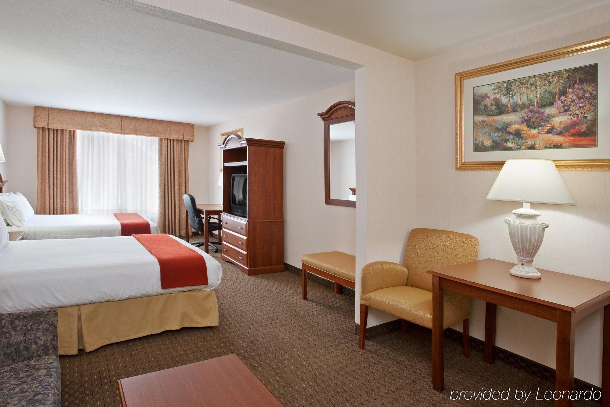 Holiday Inn Express Hotel & Suites Marion By Ihg Ruang foto