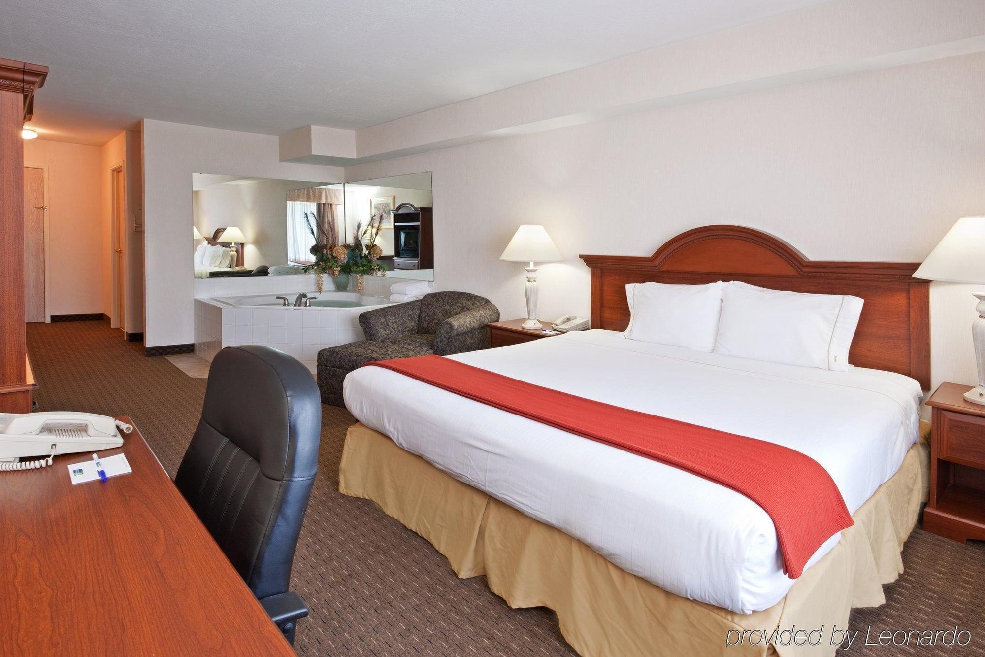 Holiday Inn Express Hotel & Suites Marion By Ihg Ruang foto
