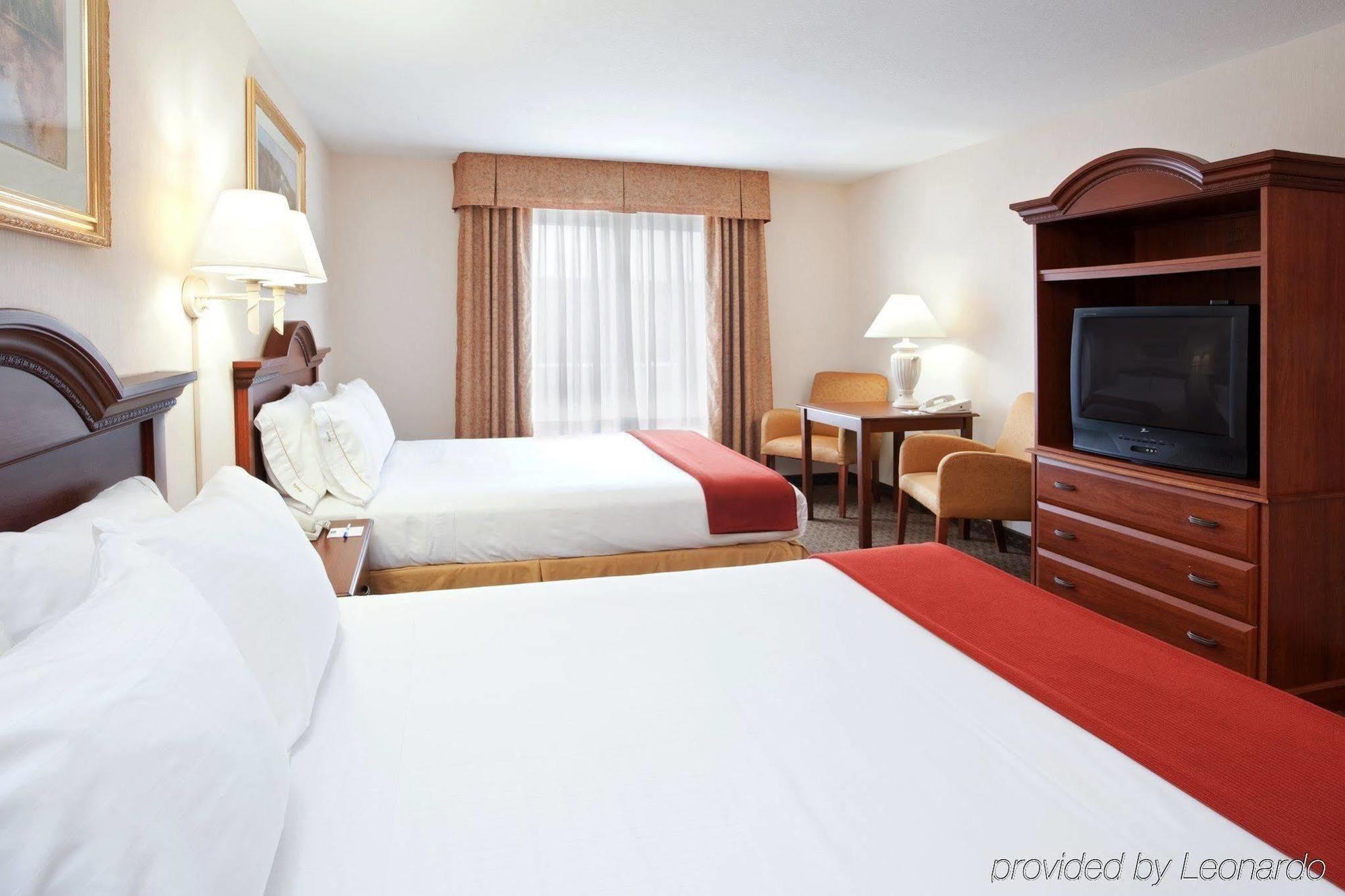Holiday Inn Express Hotel & Suites Marion By Ihg Ruang foto